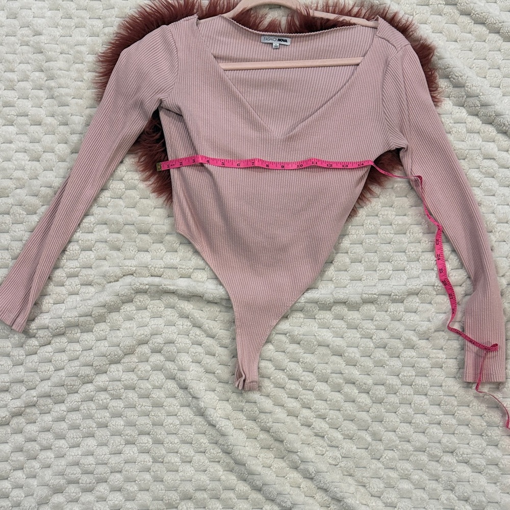 Fashion Nova Pink Ribbed Bodysuit (XL)